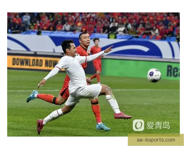 中国男足迎战印尼力争18强赛首胜，球迷期待激情对决