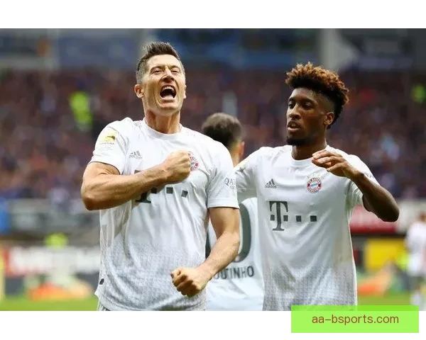 希克连续终场关键破门助力药厂赢得比赛胜利