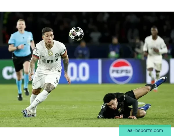 巴黎圣日耳曼宣布扎伊尔·埃梅里已完全康复准备回归赛场