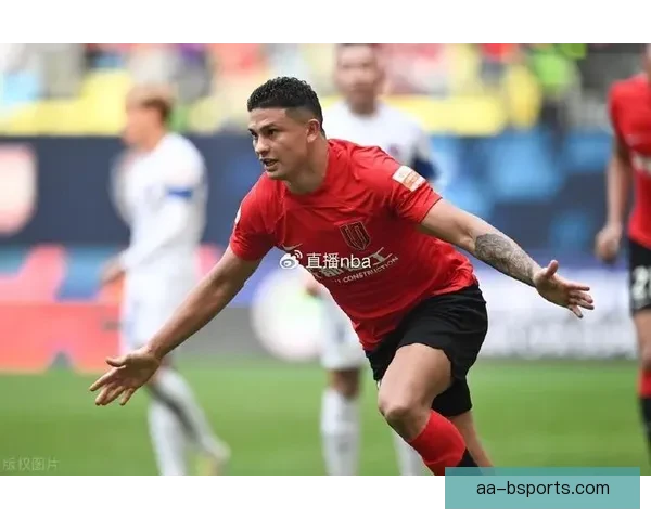 艾克森落选国足集训名单背后原因引发热议 球迷纷纷猜测未来动向